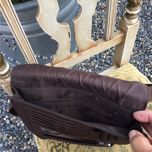 Fossil NWOT Crossbody Bag - Picture 7 of 9